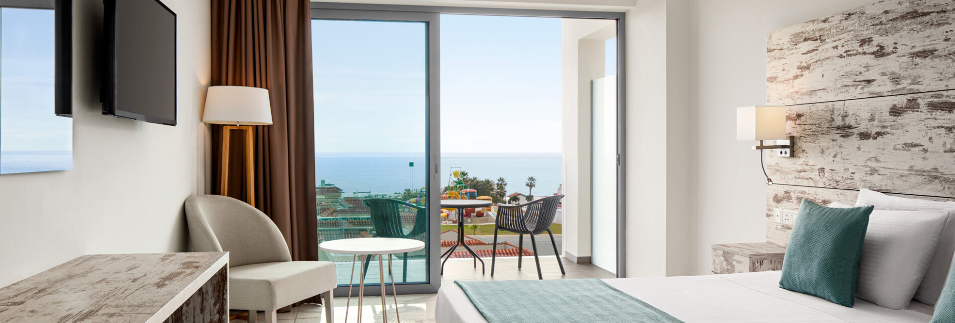 Deluxe Double Room (Sea View)
