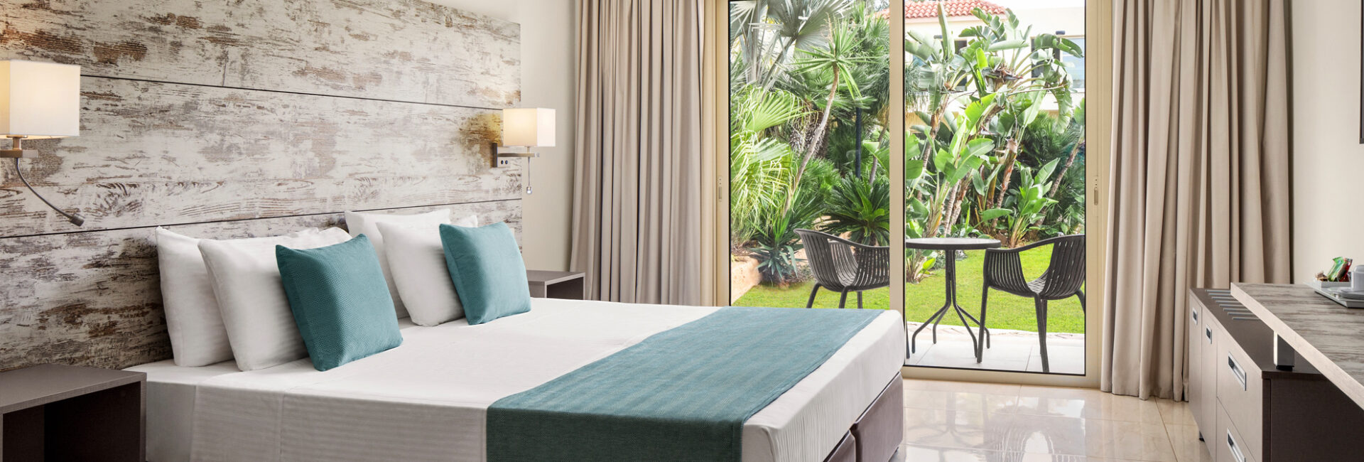 Classic Room (Garden View/Side Sea/Pool View)